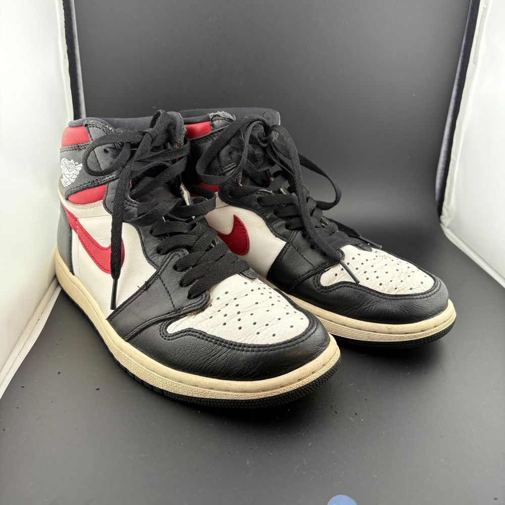 Nike Air Jordan 1 Retro High OG 555088-061 Mens 8 Basketball Shoes Black Sneaker
